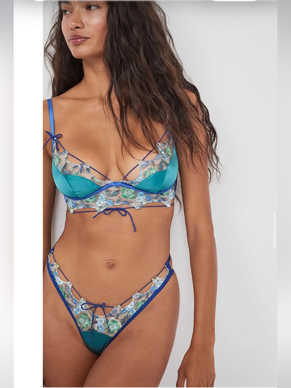 For love and lemons wrap ikat embroidered bra size Sdd new with tags